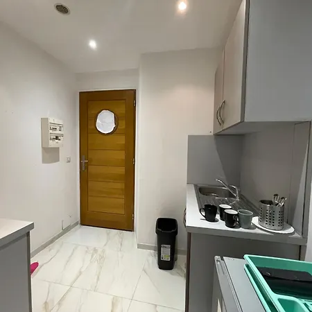 Apartament Studio, Centre Ville, Bord De Mer, *