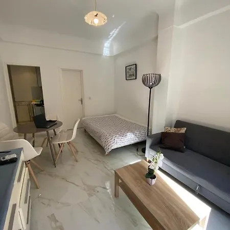 Studio, Centre Ville, Bord De Mer, * Nizza