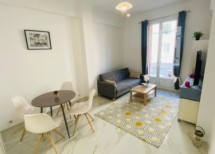 Studio, Centre Ville, Bord De Mer, Nice