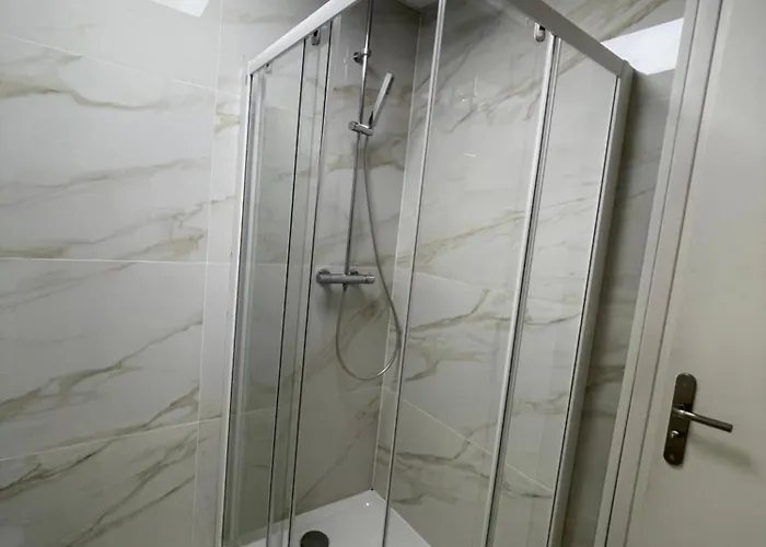 Studio, Centre Ville, Bord De Mer, Appartement *